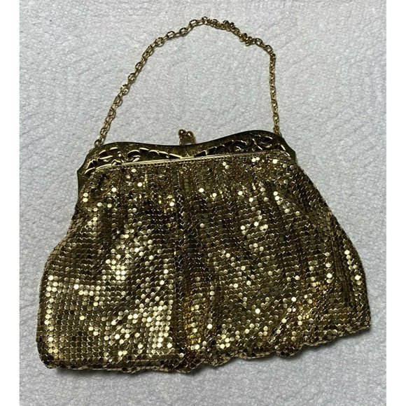 Vintage WHITING & DAVIS Gold Tone Mesh Purse With Filigree Metal Top - Picture 1 of 12